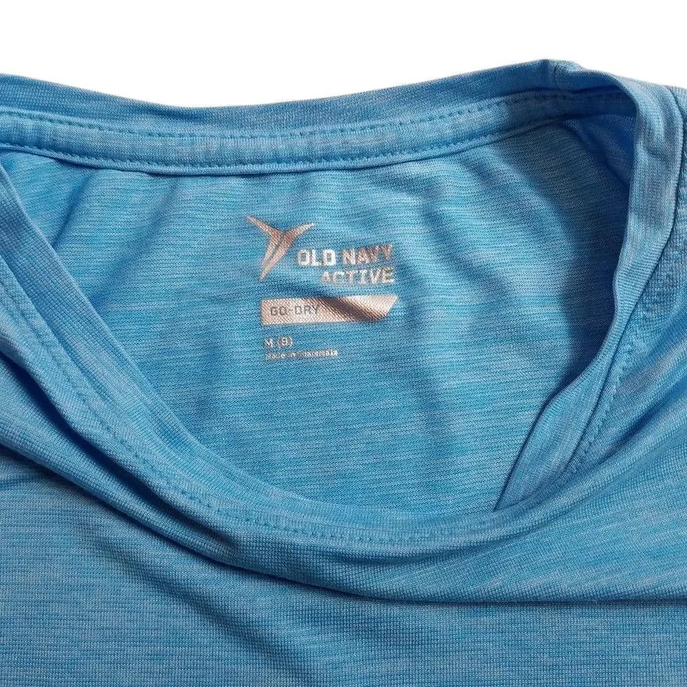 Old Navy activewear shirt 7/8